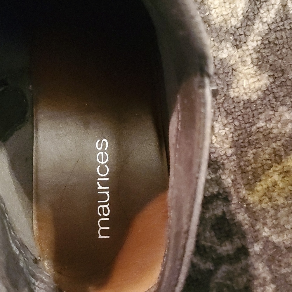 Boots - Picture 4 of 6